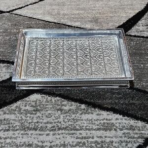 SILVER HEART RESIN VANITY TRAY STORAGE ORGANIZER